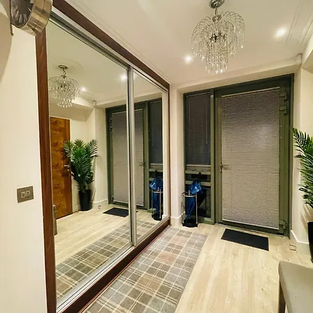 Cozy Ensuite Room- 10 Mins To Centre